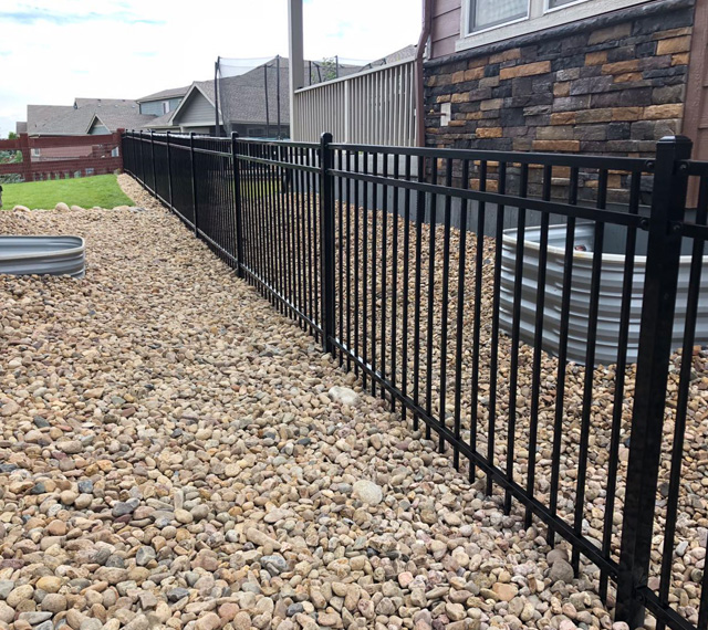 Compasion of Steel and Aluminum Fencing